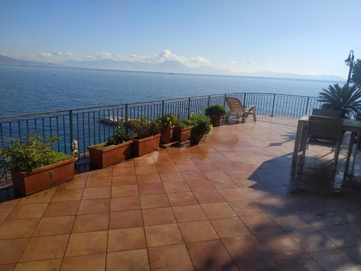 Napoli Sospesi Tra Cielo E Mare Apartamento Exterior foto